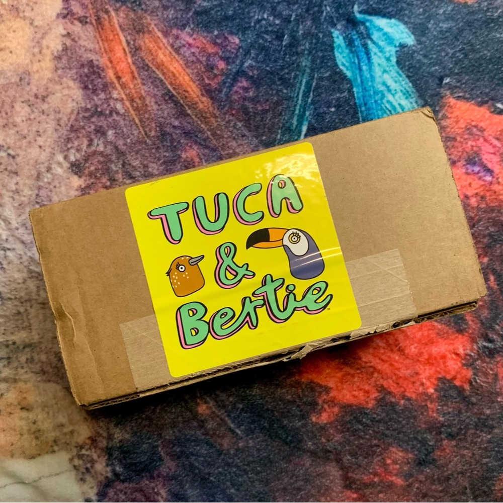💛 Tuca & Bertie Official Promotional Box & Blossom Kit - NWT - Picture 2 of 10